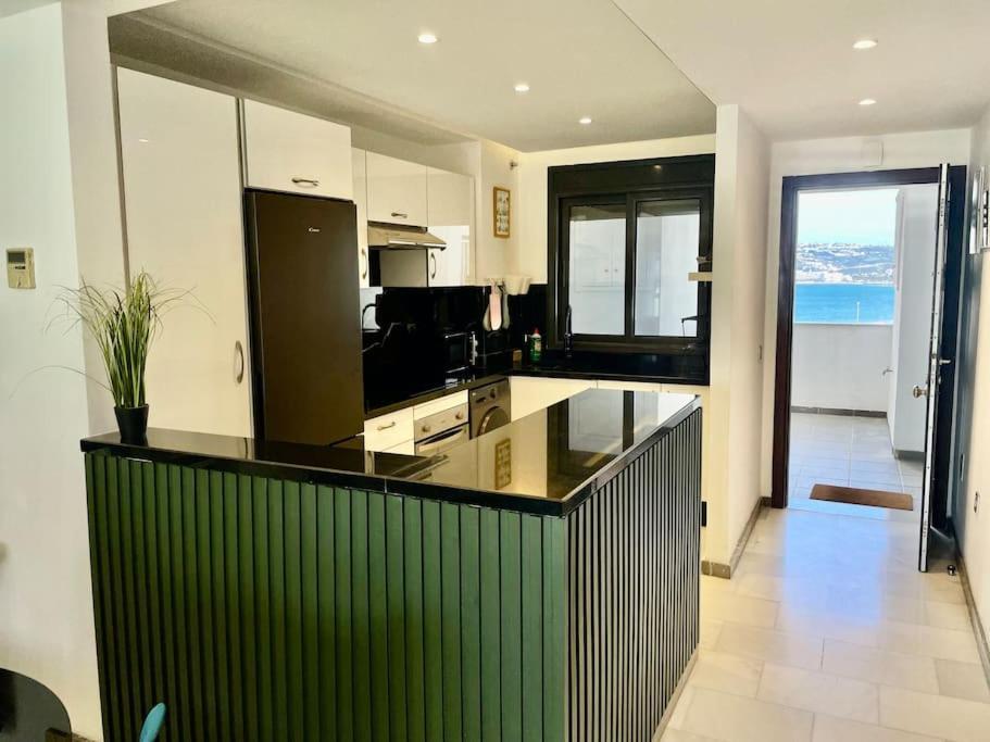 Beachside - Downtown Terrace & Tanger